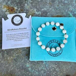 T Jazelle Mindfulness White Beaded Bracelet